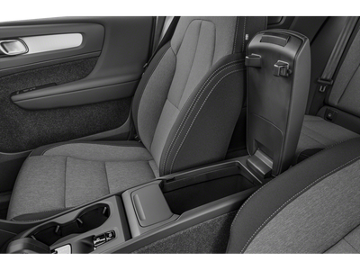 2025 Volvo XC40 B5 Plus Bright Theme