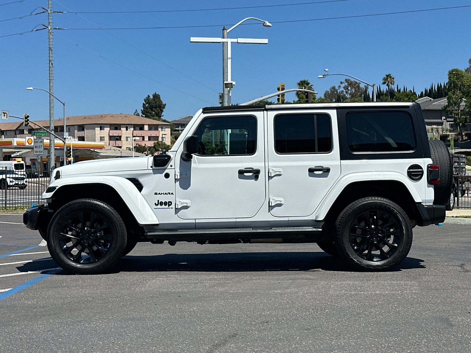 2023 Jeep Wrangler Sahara 4xe