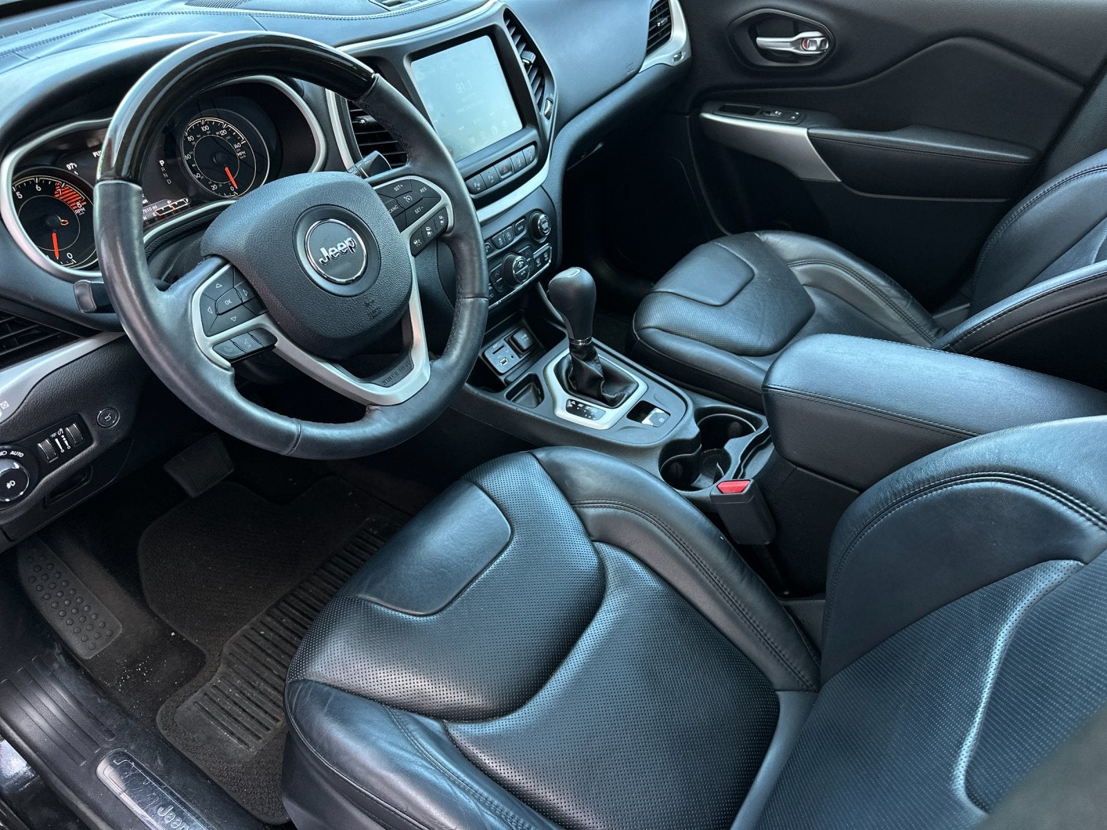 2016 Jeep Cherokee Overland