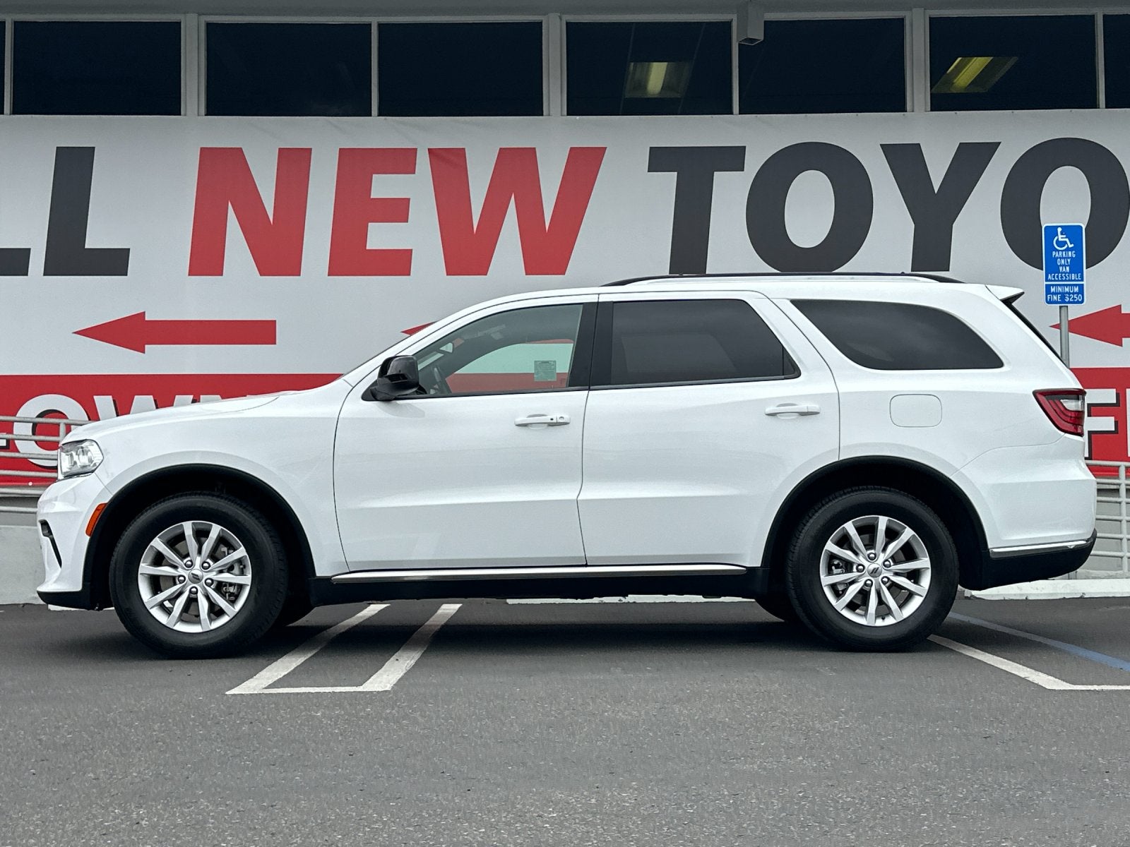 2023 Dodge Durango SXT
