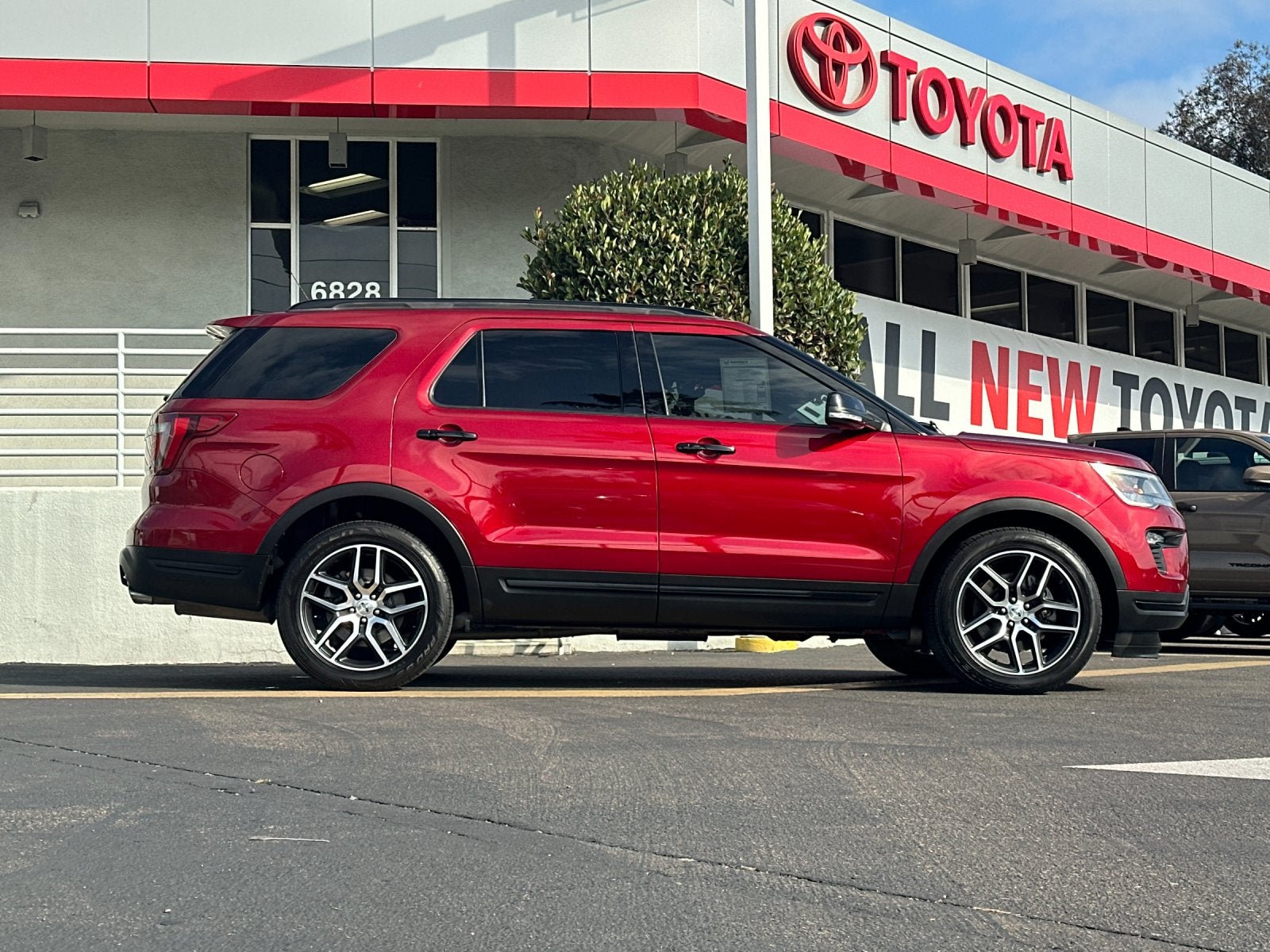 2018 Ford Explorer Sport
