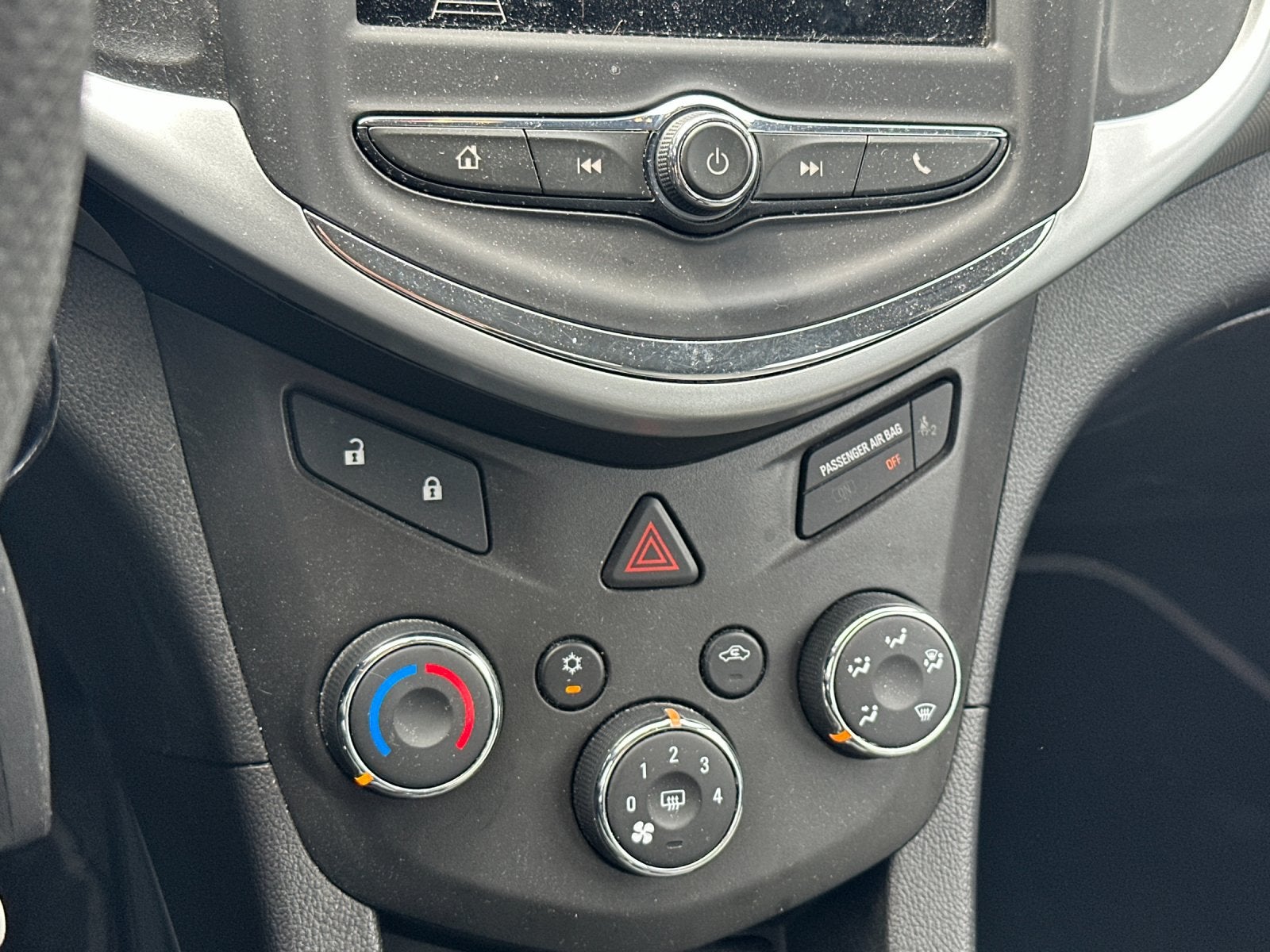 2018 Chevrolet Sonic LS