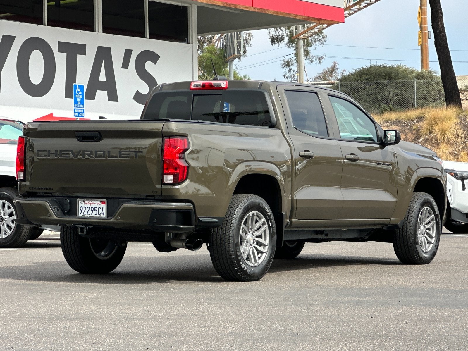 2024 Chevrolet Colorado LT