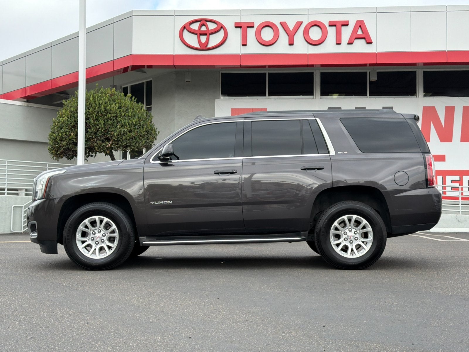 2016 GMC Yukon SLE
