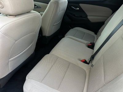 2022 Chevrolet Traverse LS w/1FL