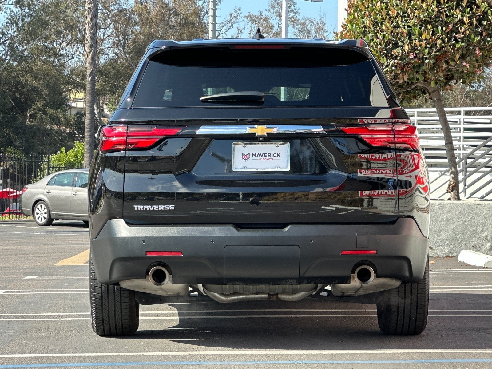 2022 Chevrolet Traverse LS w/1FL