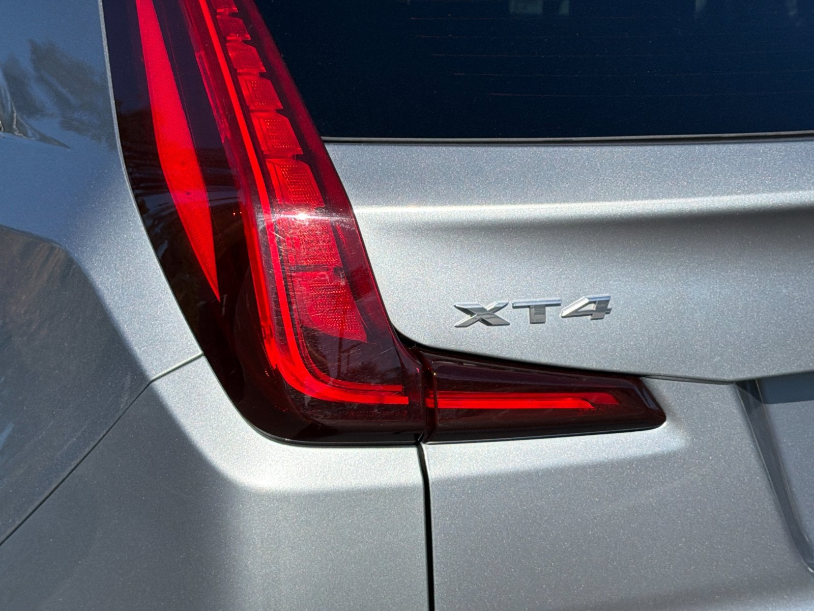 2024 Cadillac XT4 Premium Luxury