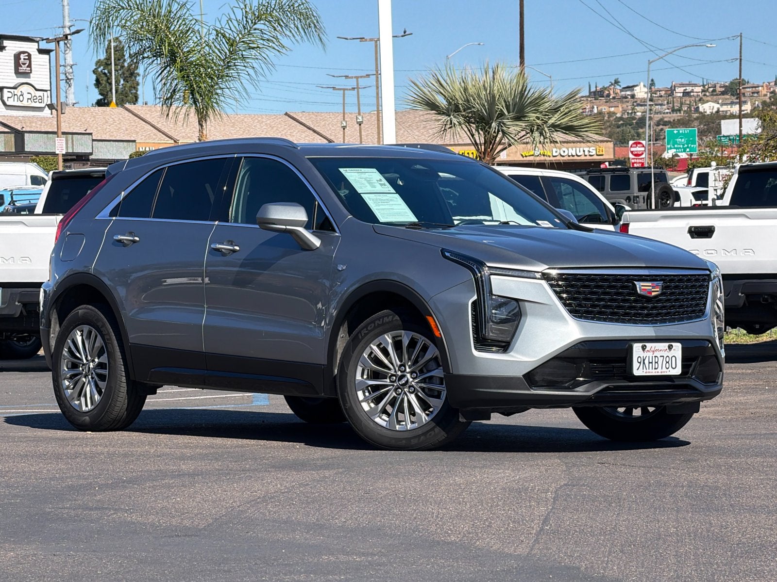 2024 Cadillac XT4 Premium Luxury