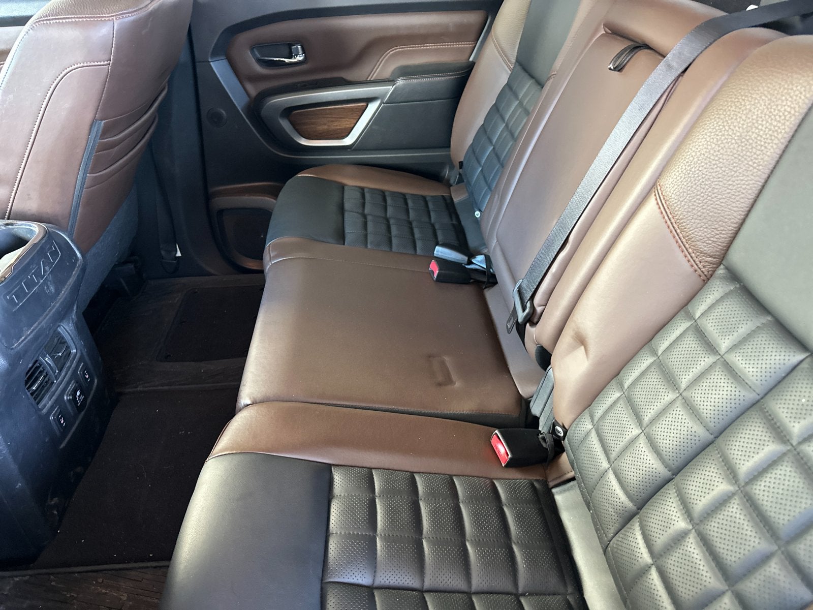 2017 Nissan Titan Platinum Reserve