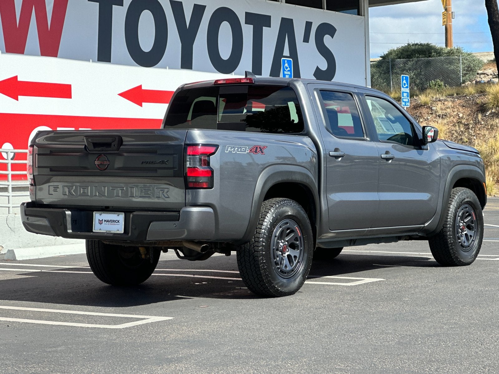 2026 Nissan Frontier PRO-4X