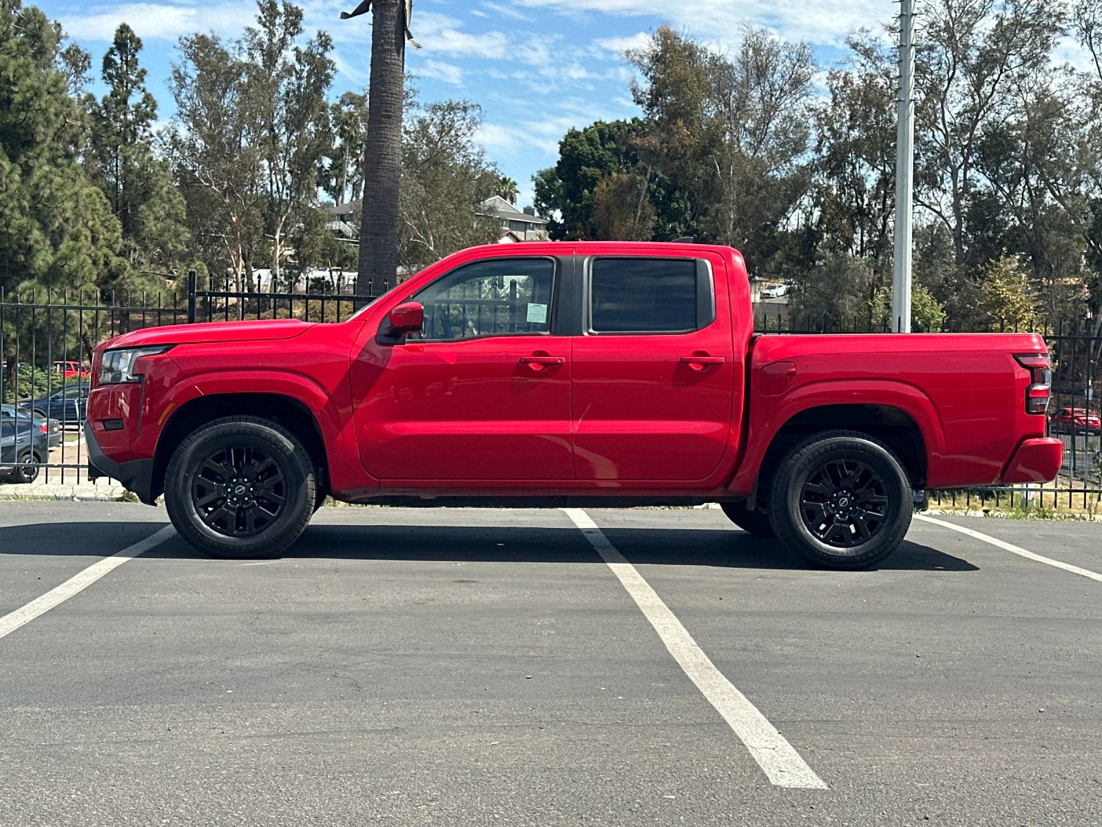 2023 Nissan Frontier SV