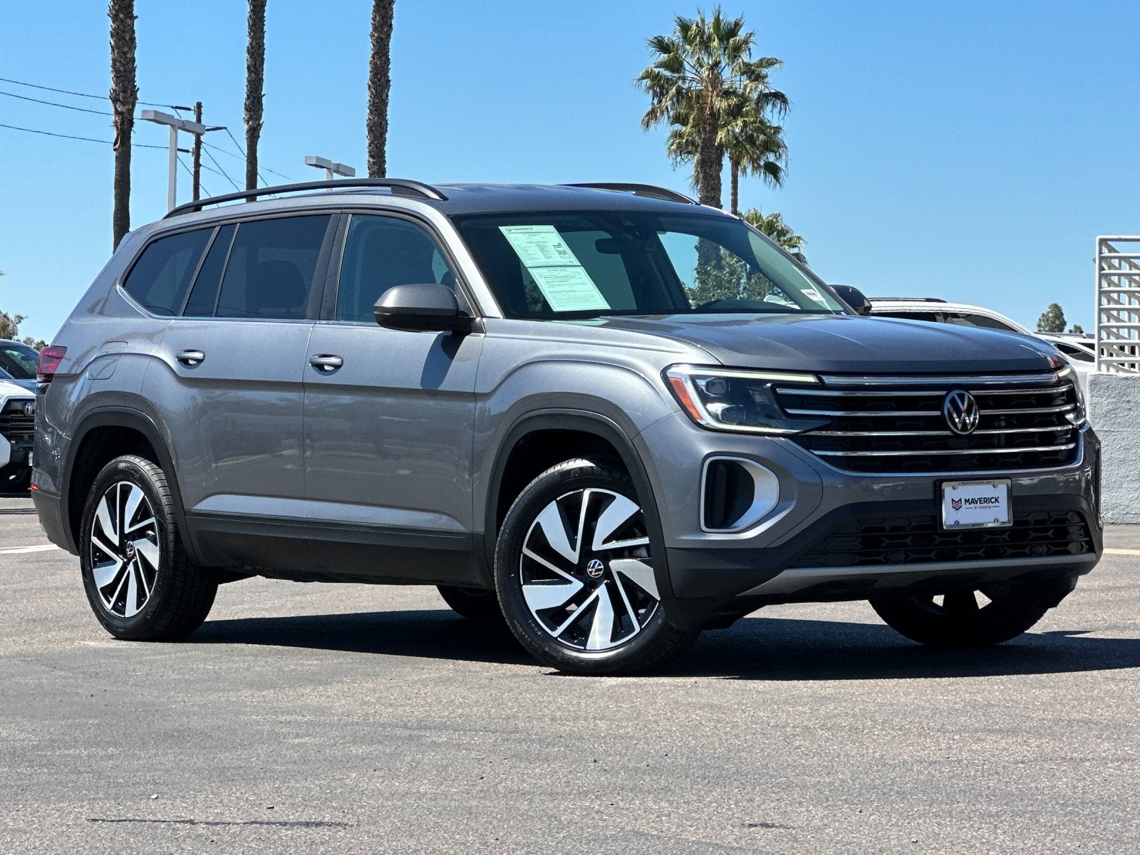 2025 Volkswagen Atlas 2.0T SE w/Technology