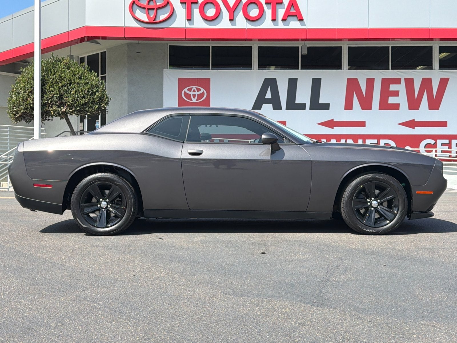 2015 Dodge Challenger SXT