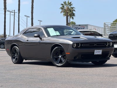 2015 Dodge Challenger SXT