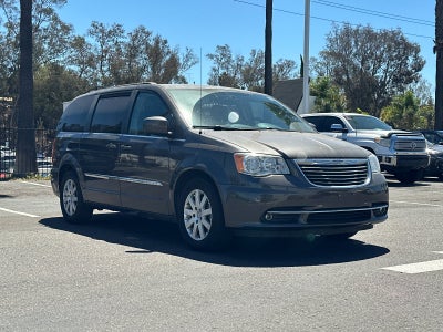 2015 Chrysler Town & Country Touring