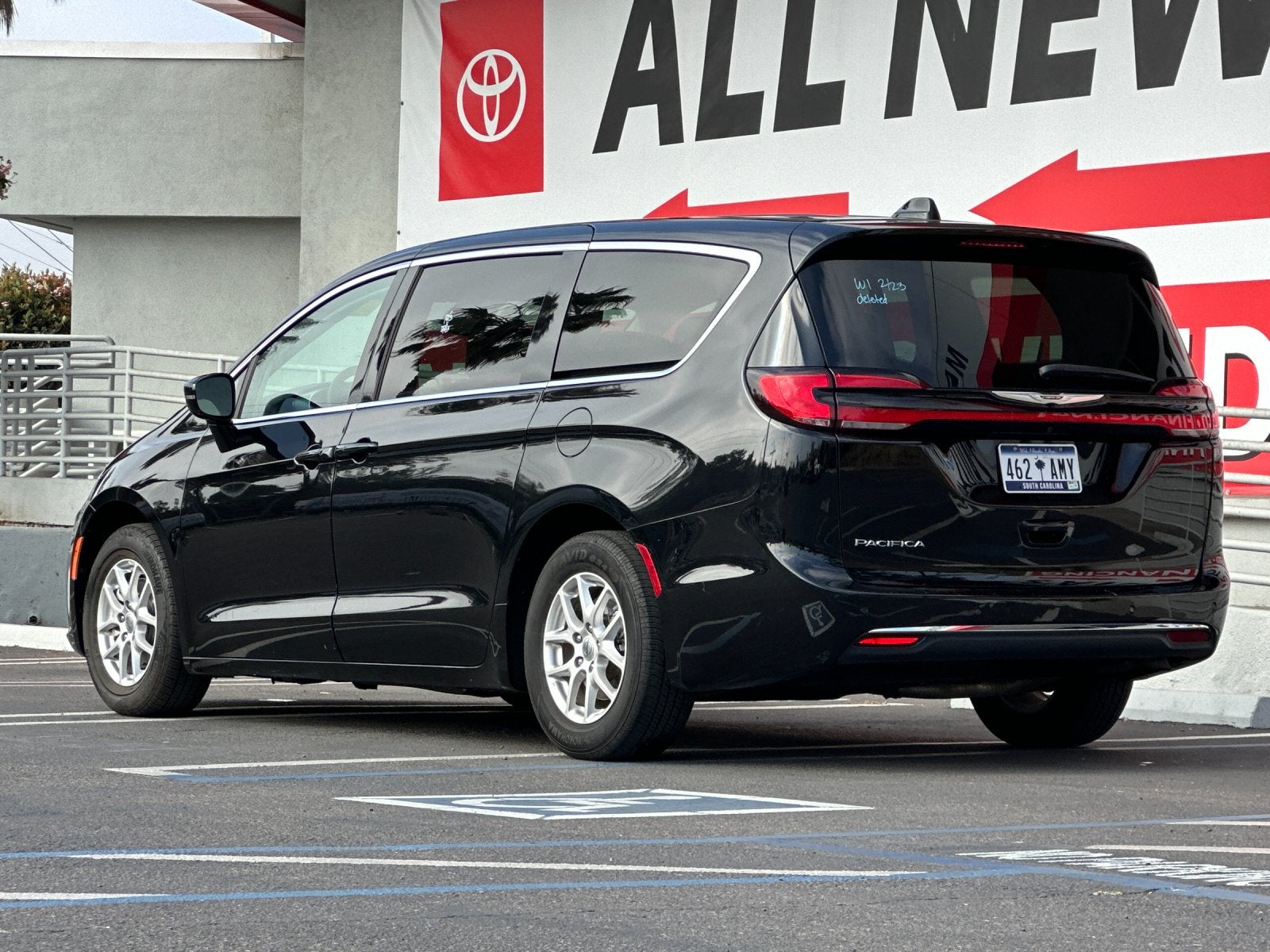 2024 Chrysler Pacifica Touring L