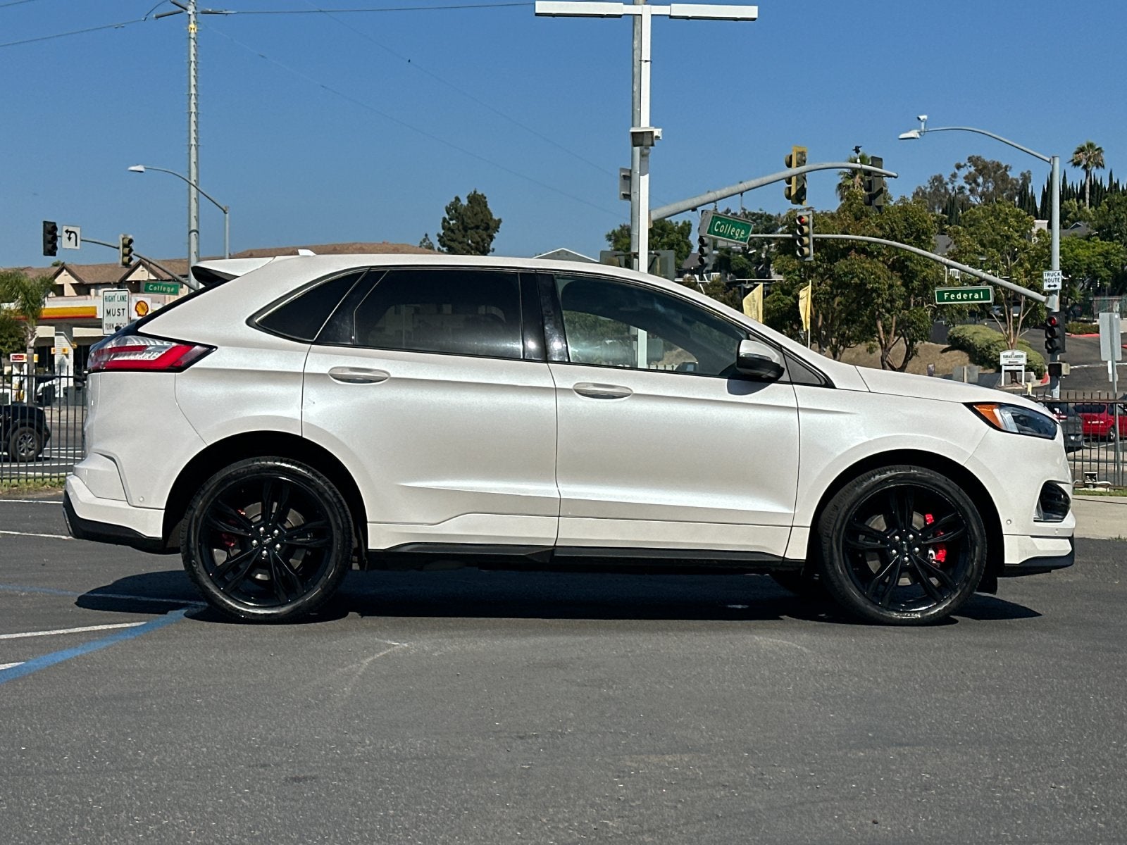 2019 Ford Edge ST