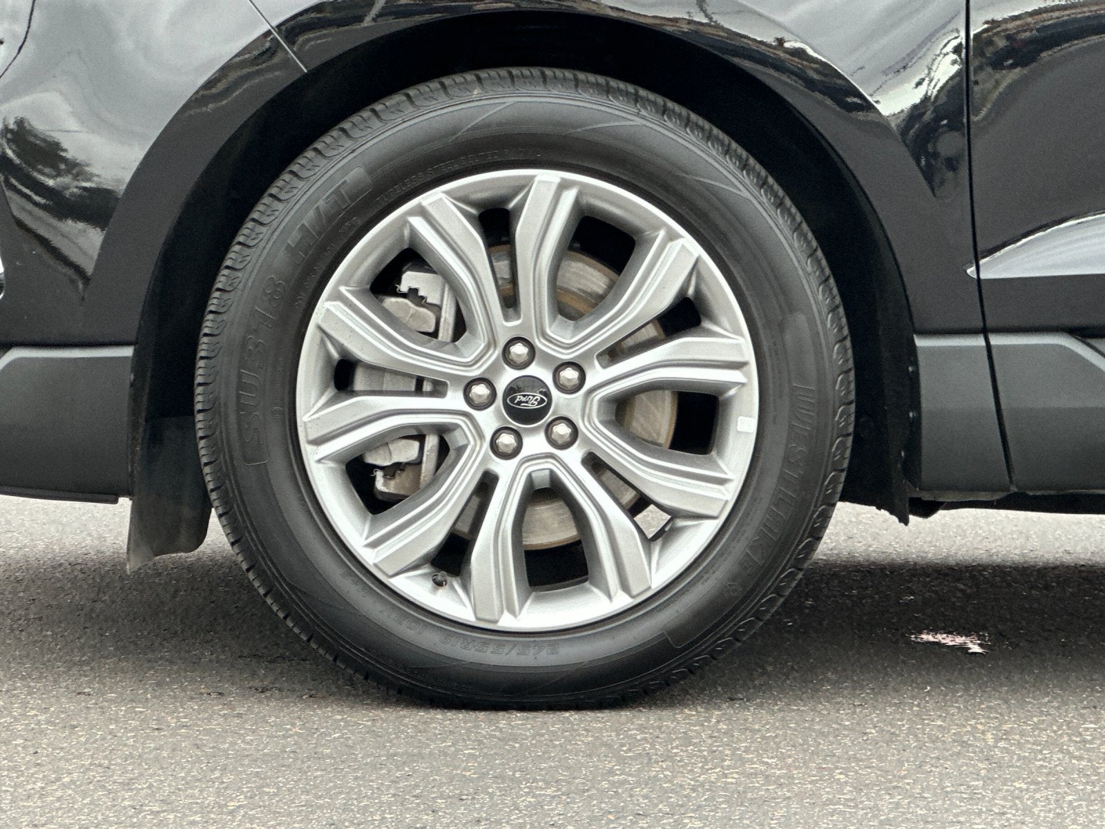 2024 Ford Edge Titanium