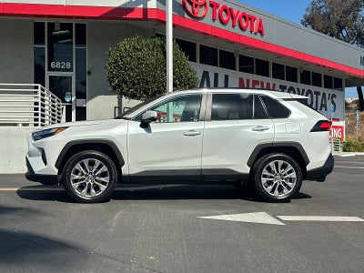 2025 Toyota RAV4 XLE Premium