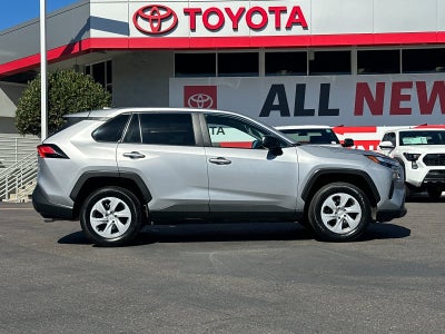2025 Toyota RAV4 LE