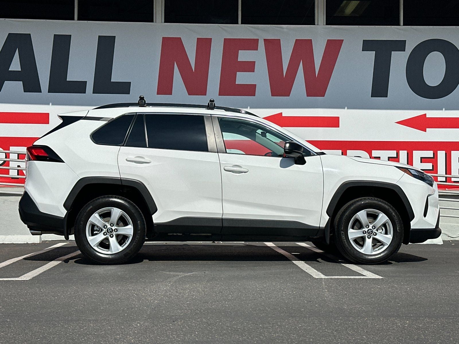 2023 Toyota RAV4 LE