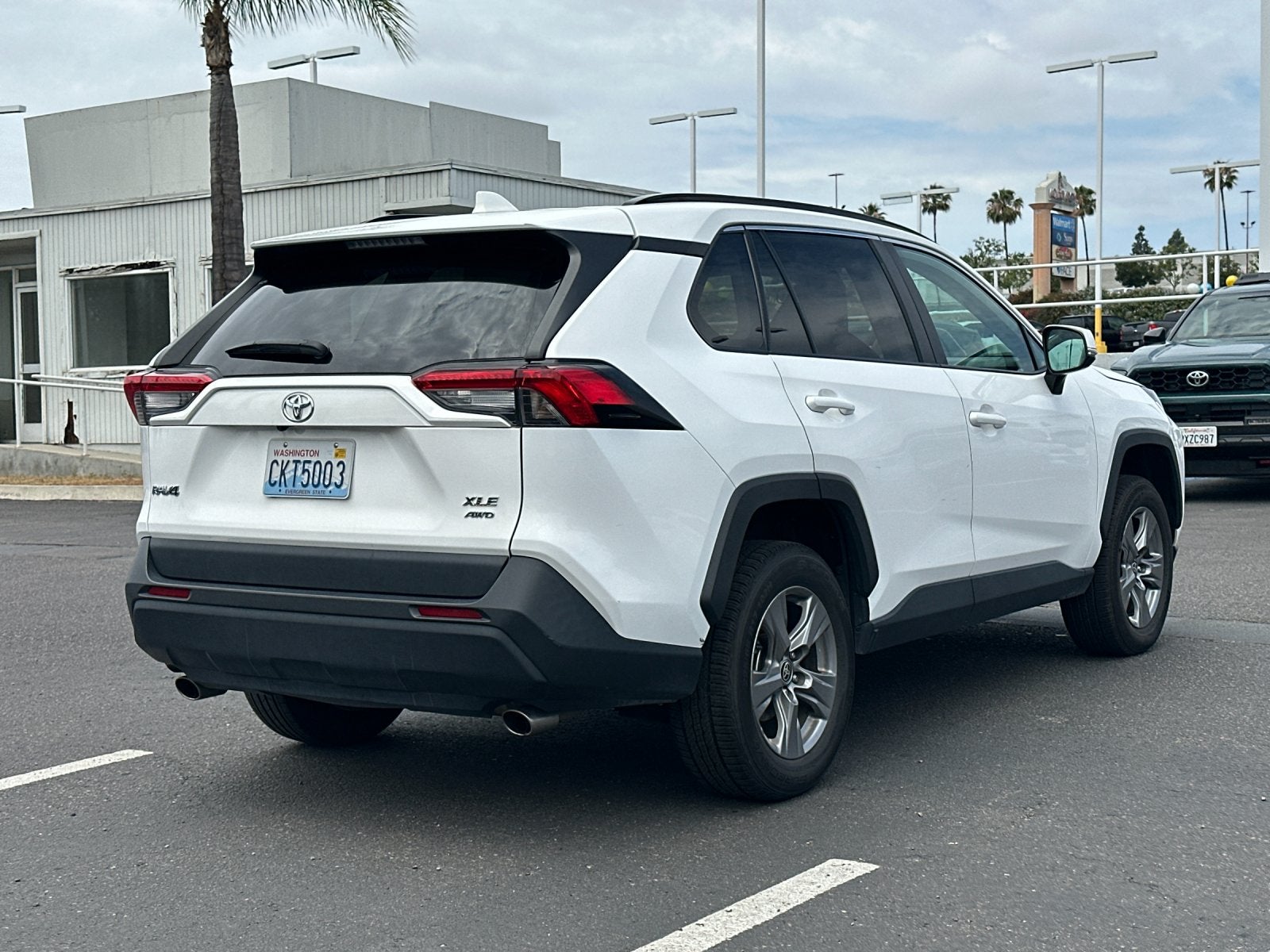 2024 Toyota RAV4 XLE