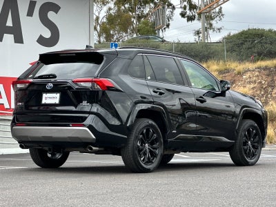 2022 Toyota RAV4 Hybrid SE