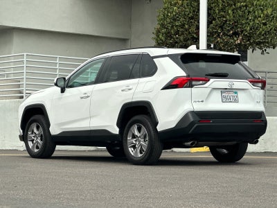 2025 Toyota RAV4 XLE