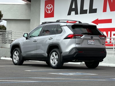 2020 Toyota RAV4 XLE