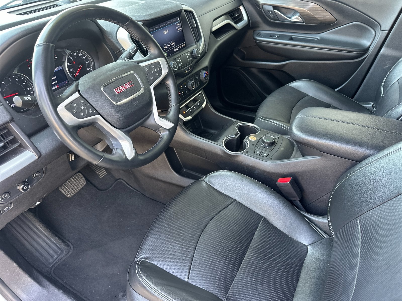 2024 GMC Terrain SLT