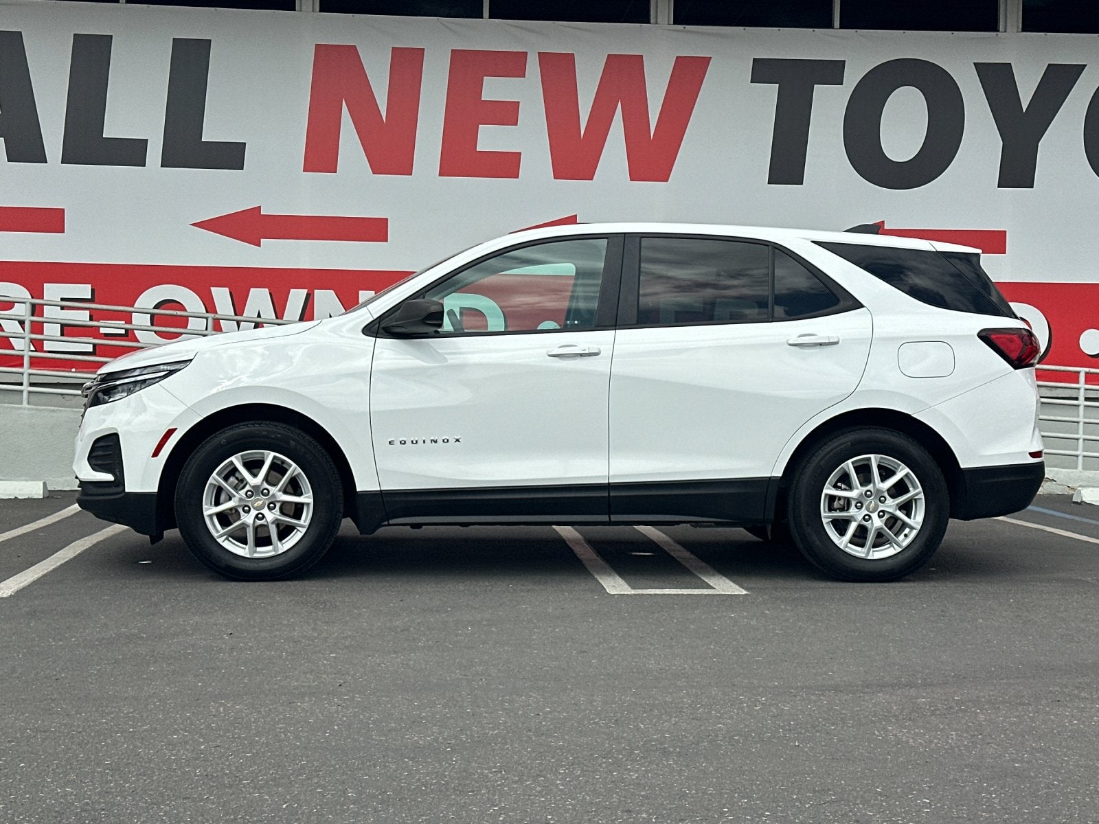 2022 Chevrolet Equinox LS