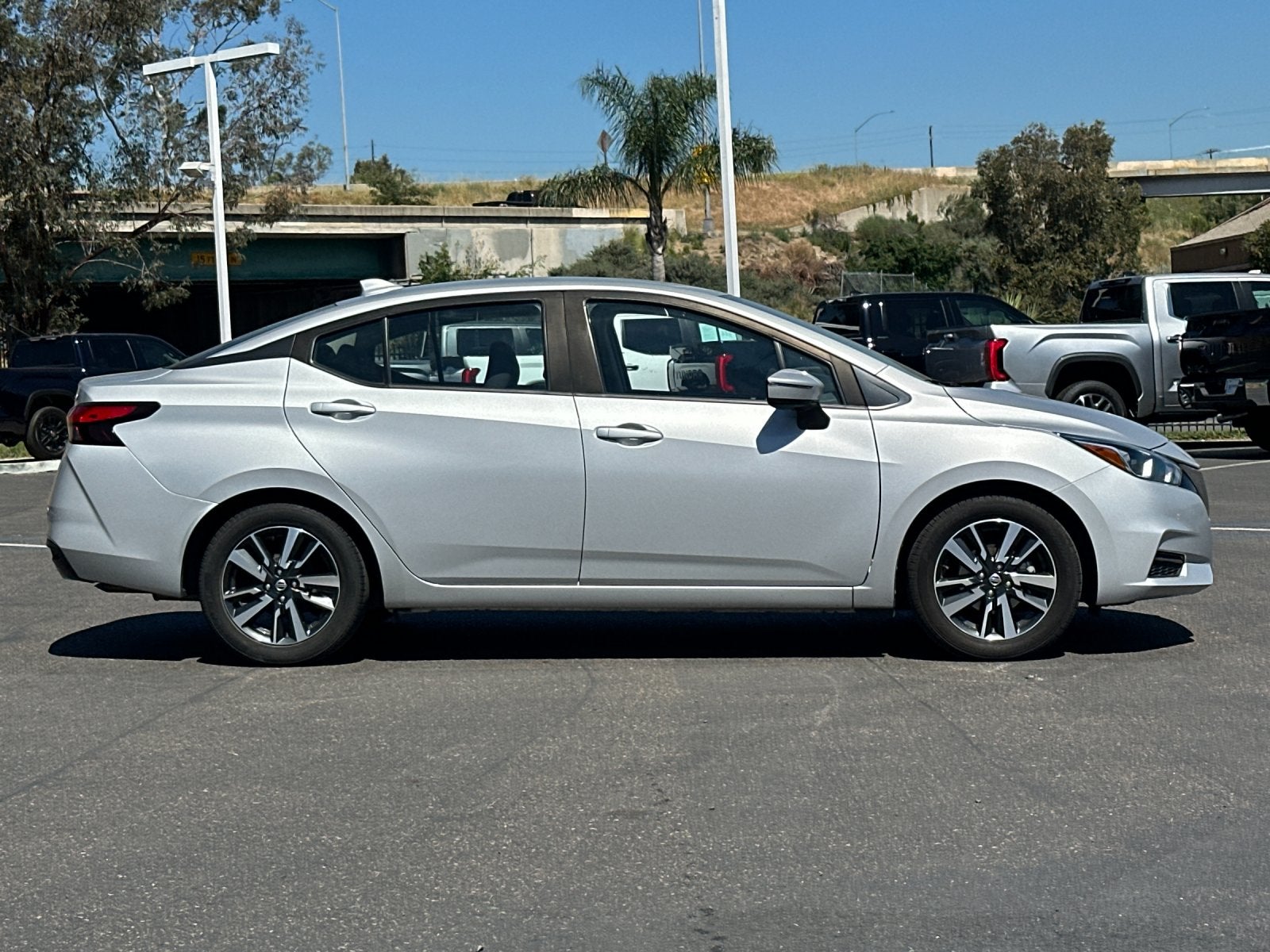 2021 Nissan Versa 1.6 SV