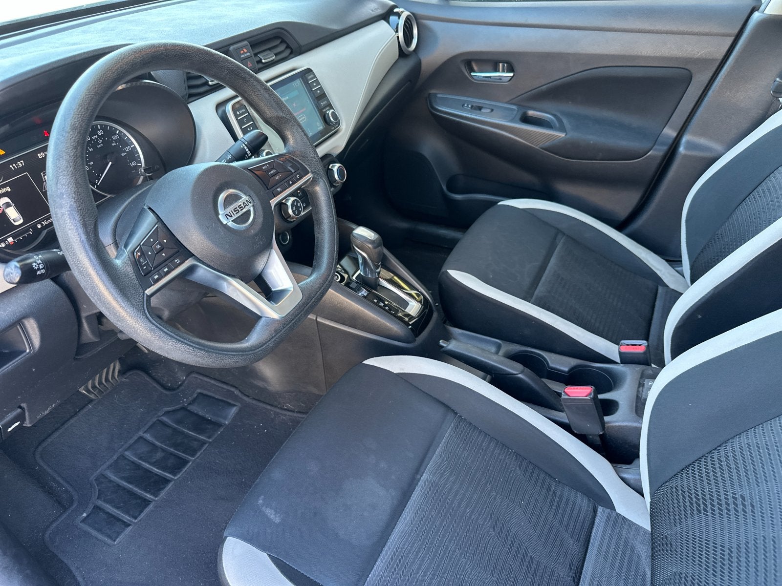 2021 Nissan Versa 1.6 SV