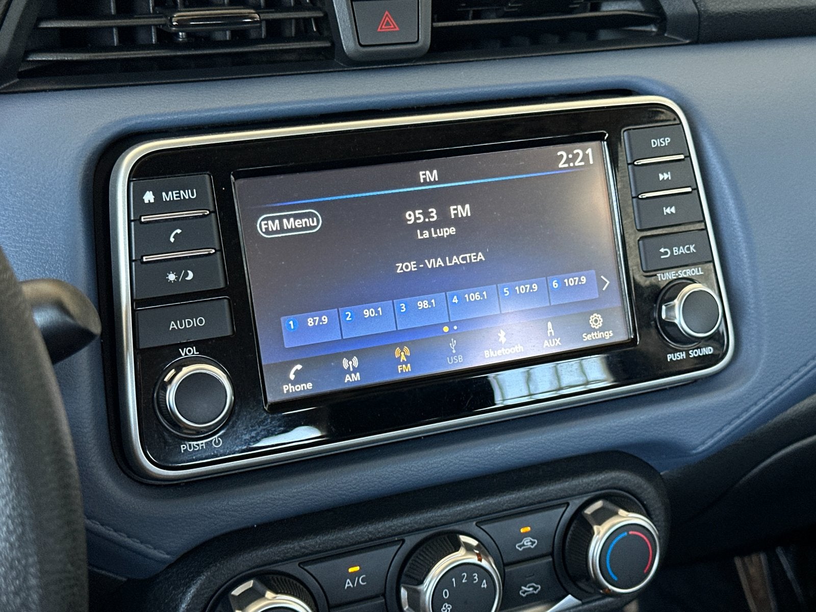 2024 Nissan Versa 1.6 SV