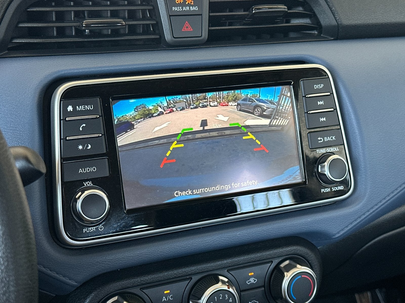2024 Nissan Versa 1.6 SV