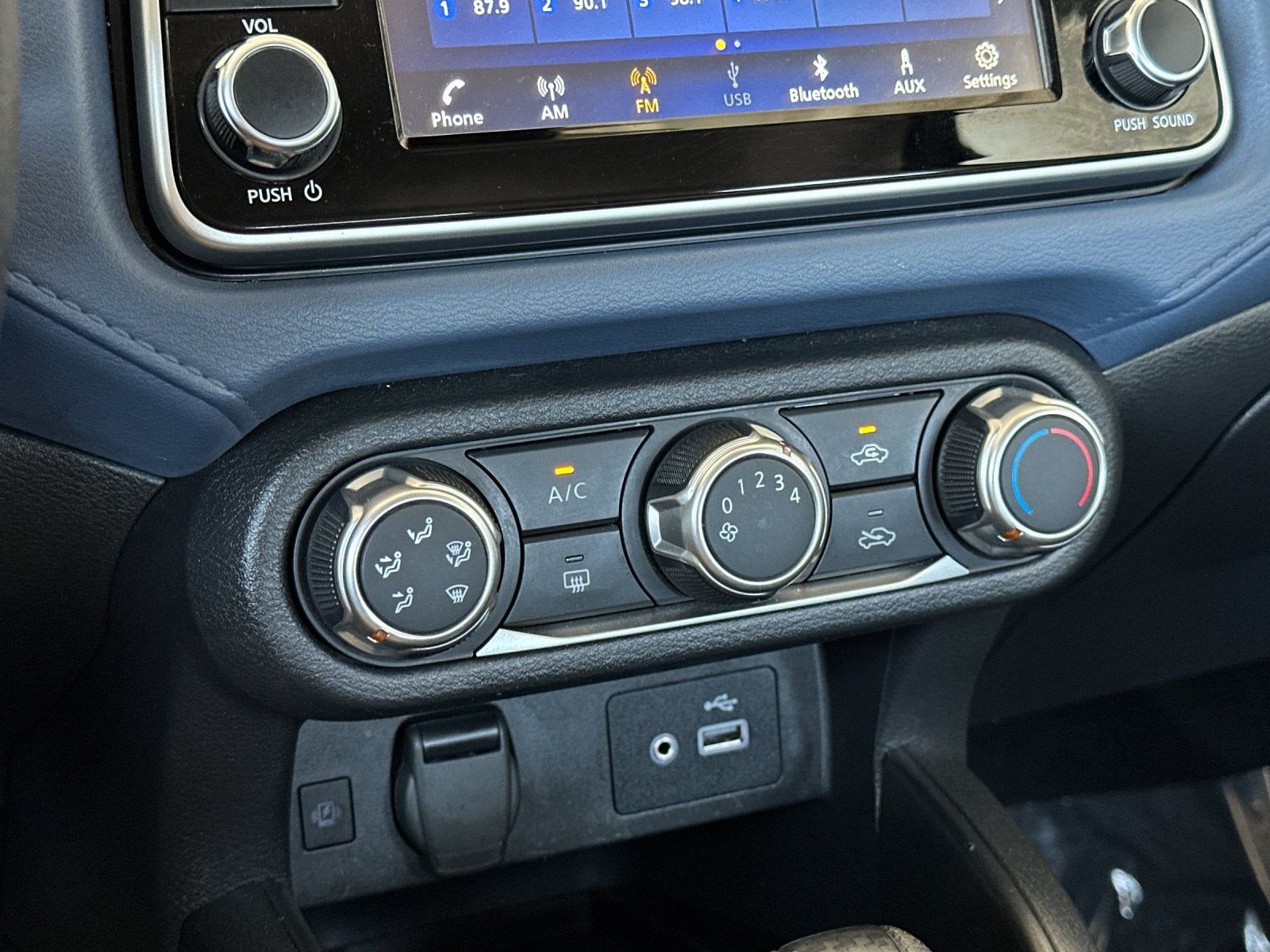2024 Nissan Versa 1.6 SV