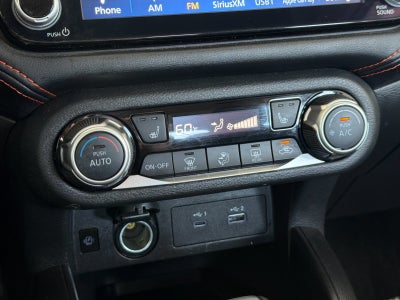 2025 Nissan Versa 1.6 SR