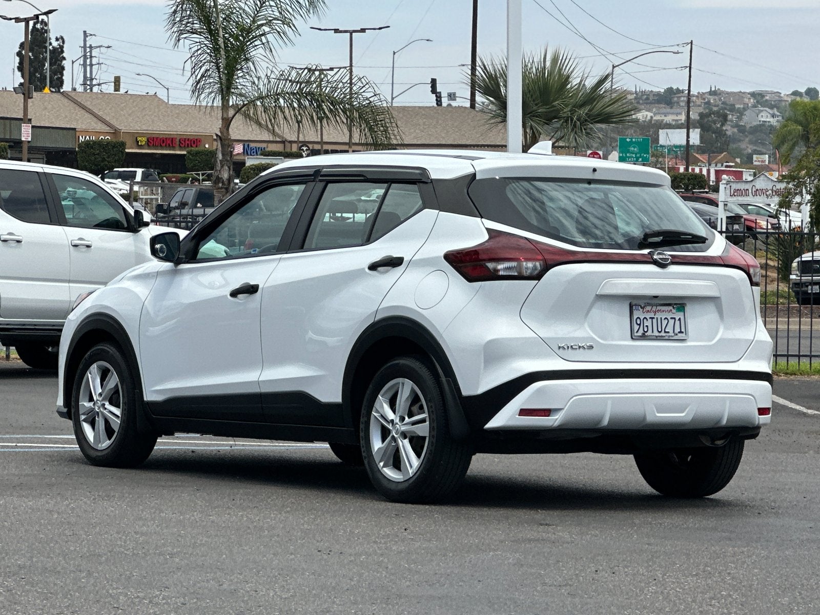 2023 Nissan Kicks S