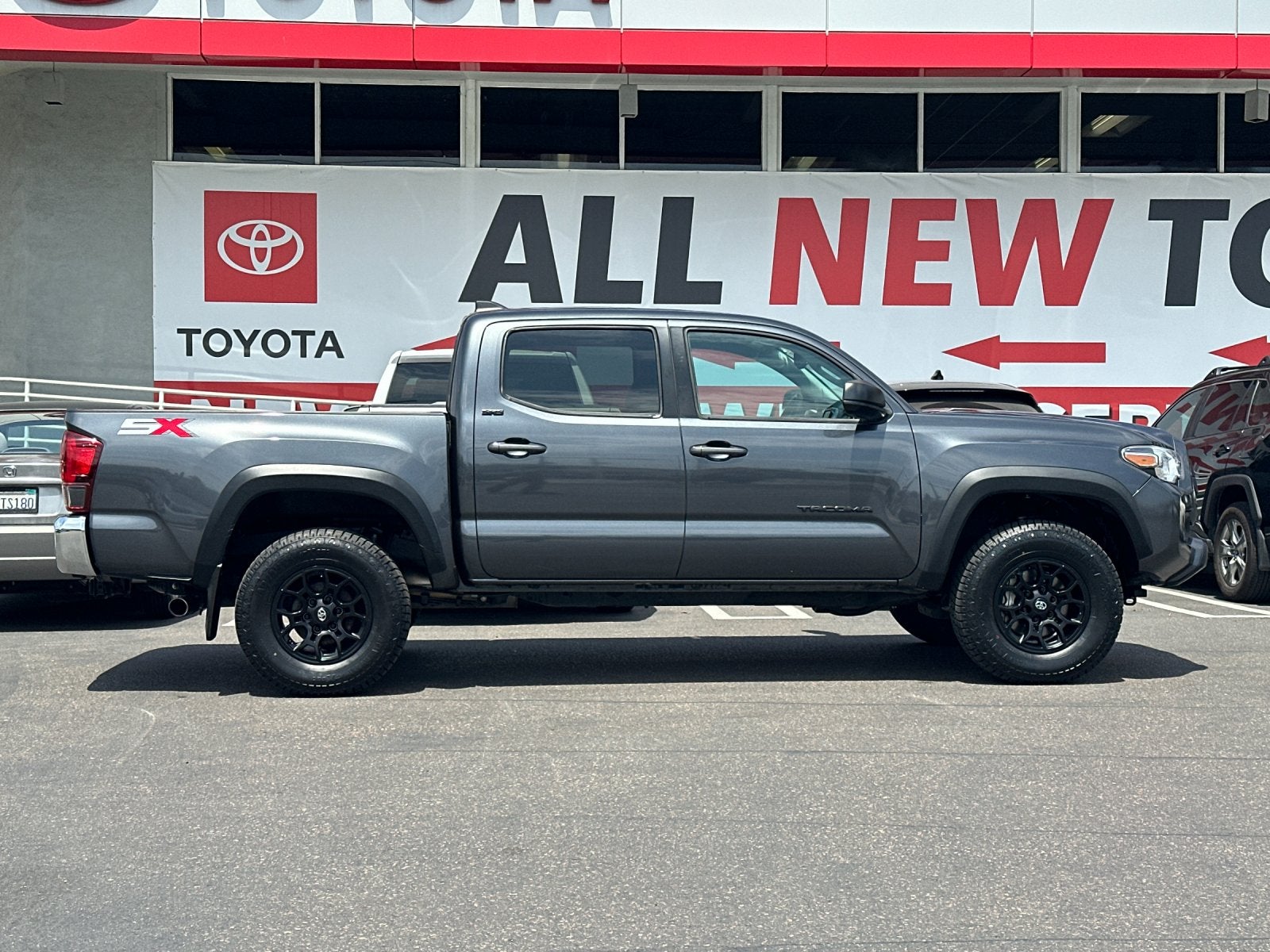 2023 Toyota Tacoma SR5 V6
