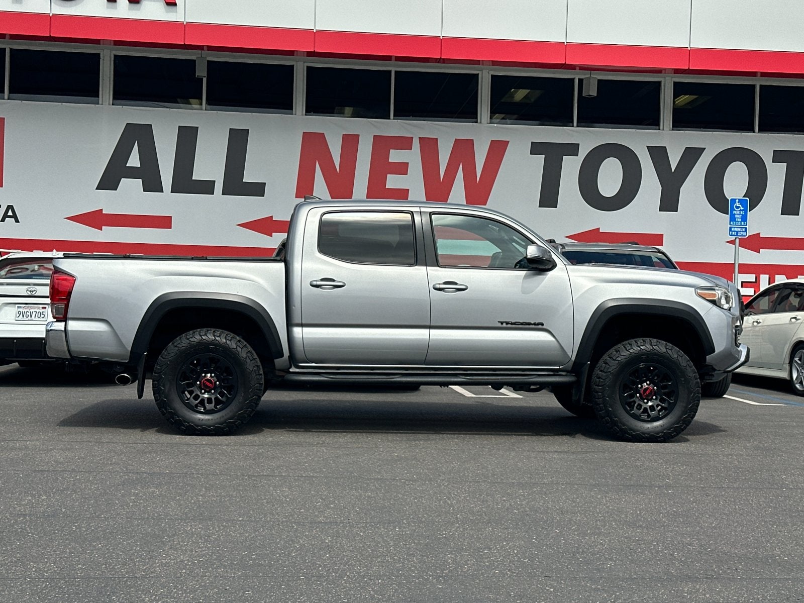 2017 Toyota Tacoma TRD Off-Road V6