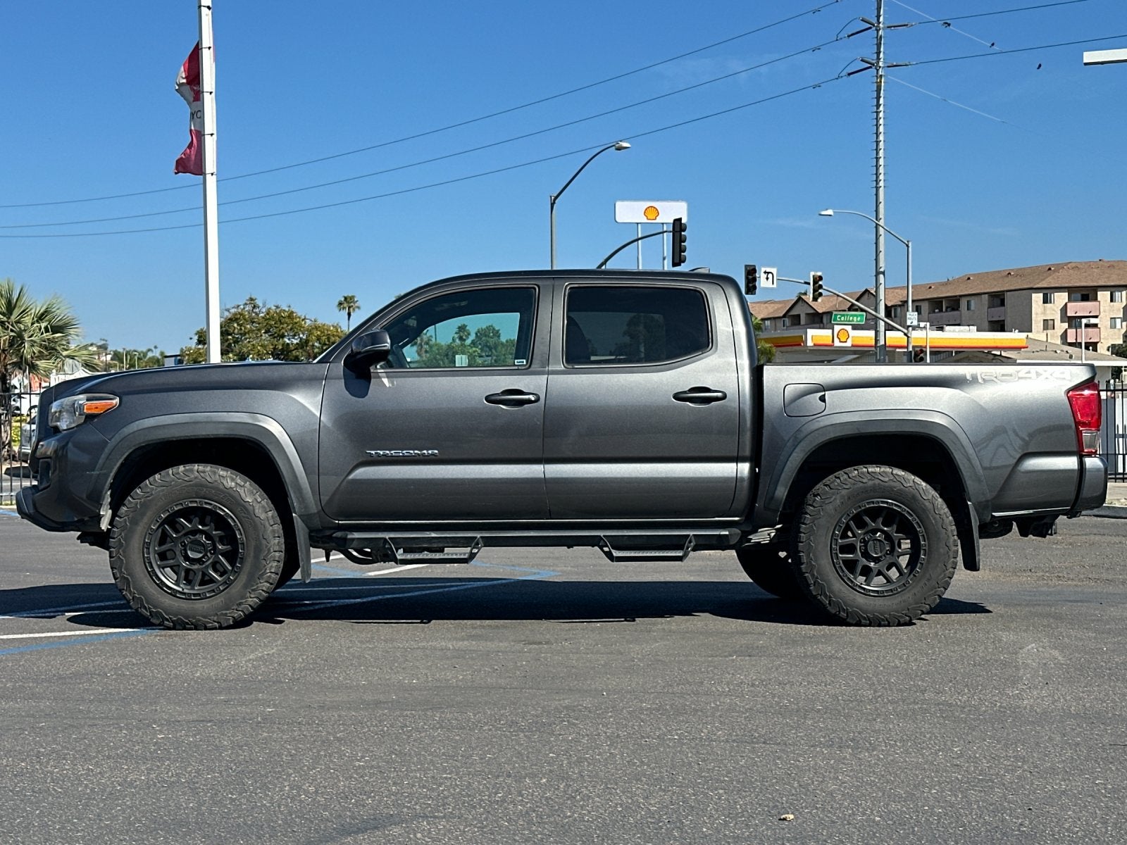 2017 Toyota Tacoma TRD Off-Road V6
