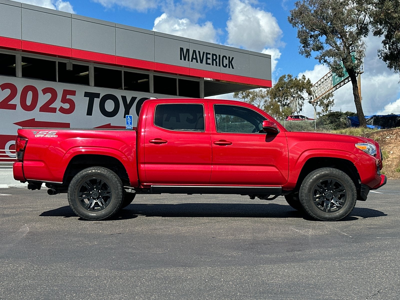 2022 Toyota Tacoma TRD Sport V6