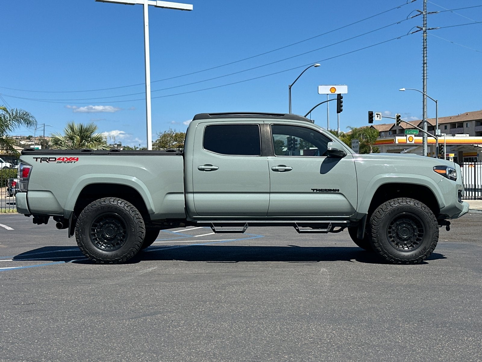 2022 Toyota Tacoma TRD Sport V6