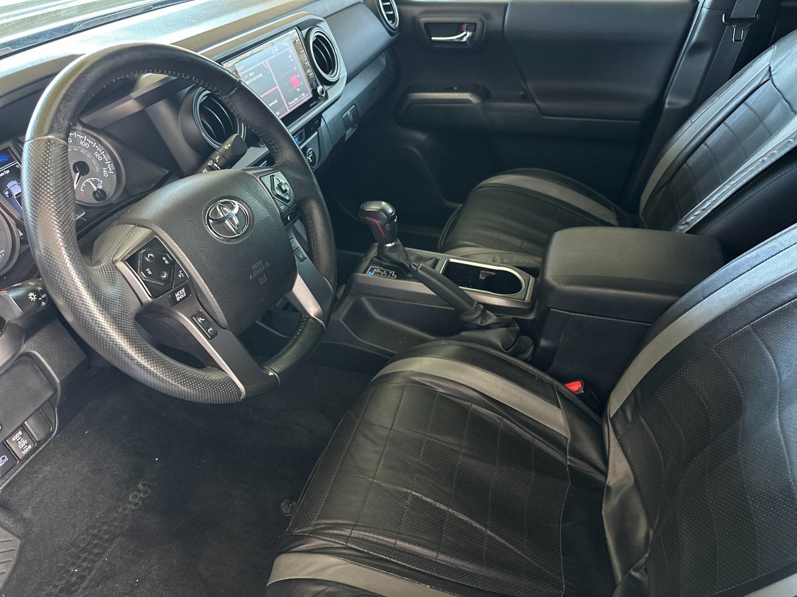 2022 Toyota Tacoma TRD Sport V6