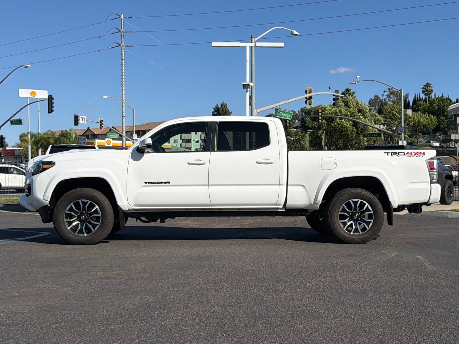 2023 Toyota Tacoma TRD Sport V6