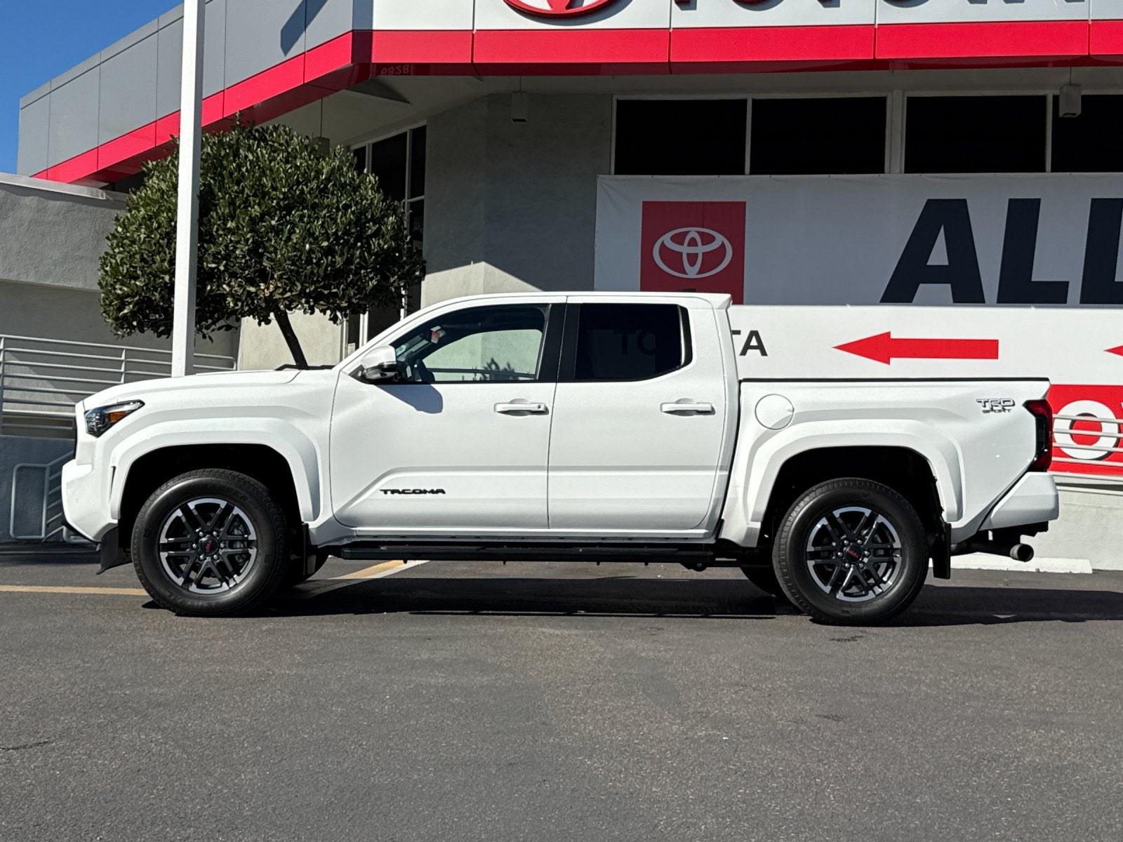 2024 Toyota Tacoma TRD Sport