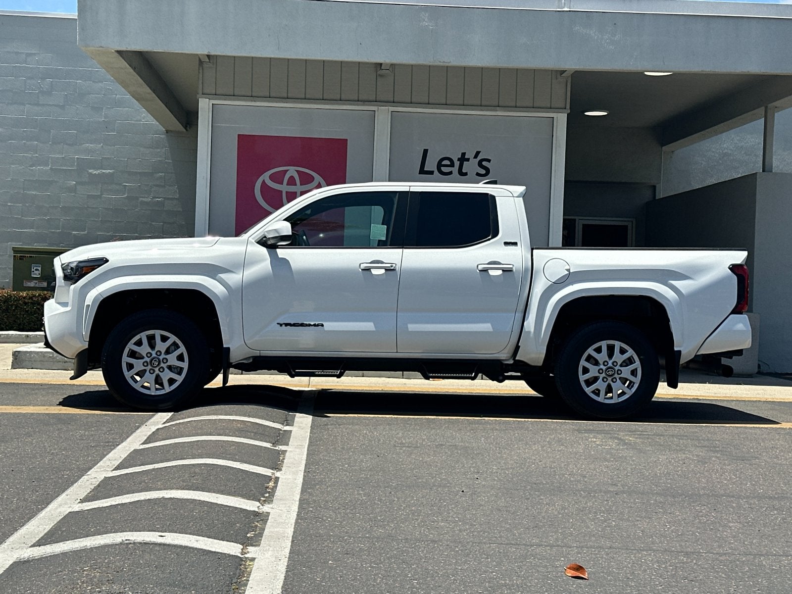 2025 Toyota Tacoma SR5