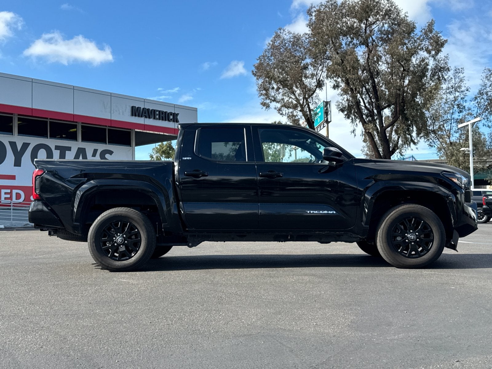 2025 Toyota Tacoma SR5