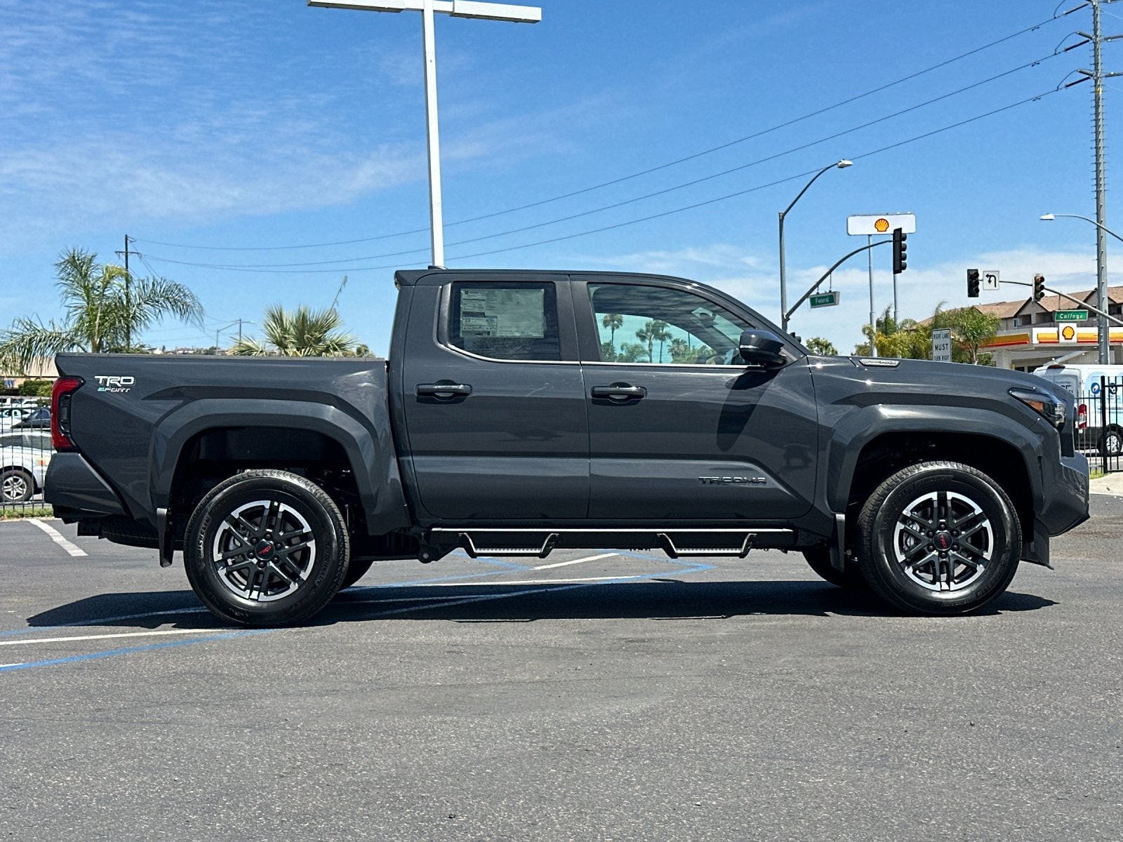 2026 Toyota Tacoma Hybrid TRD Sport