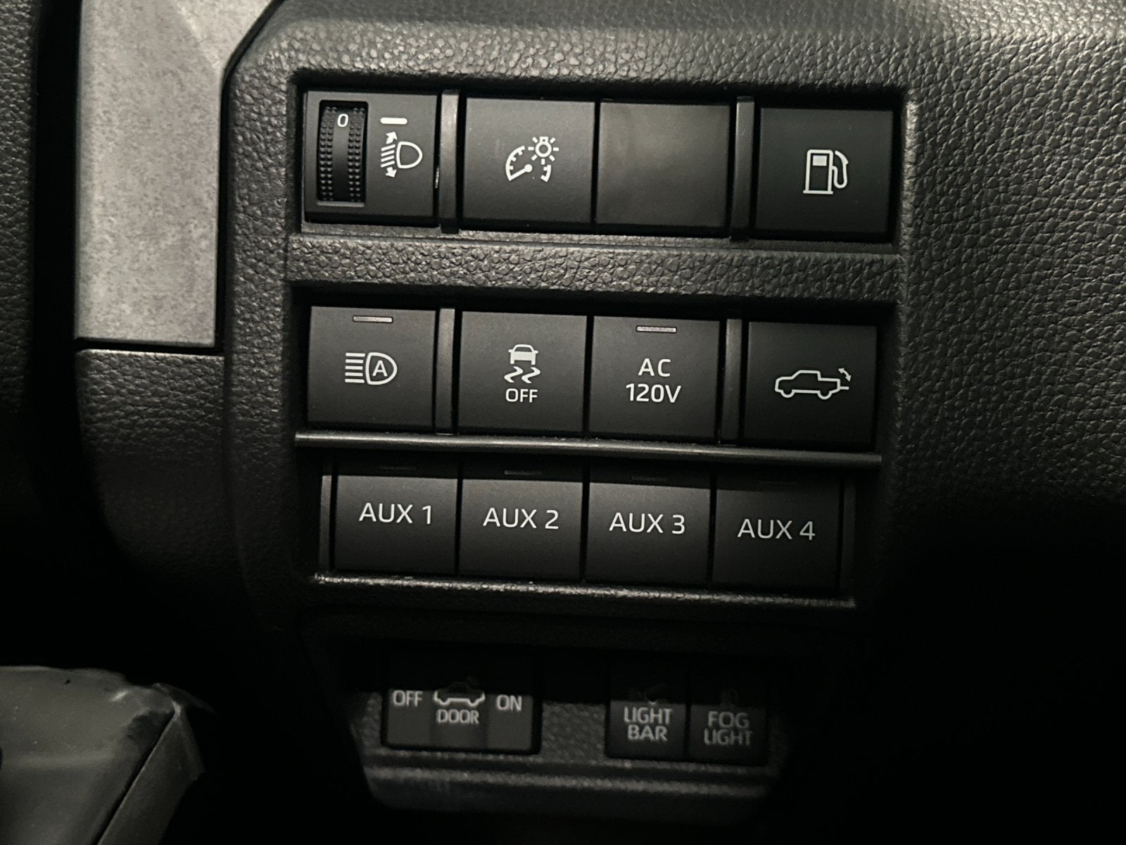 2026 Toyota Tacoma Hybrid Trailhunter